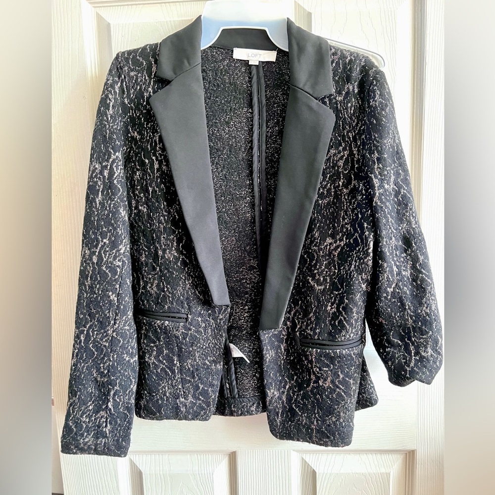 NWOT LOFT gold weave black woman’s blazer size medium